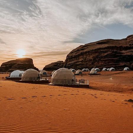 Orbit Camp Hotell Wadi Rum Exteriör bild