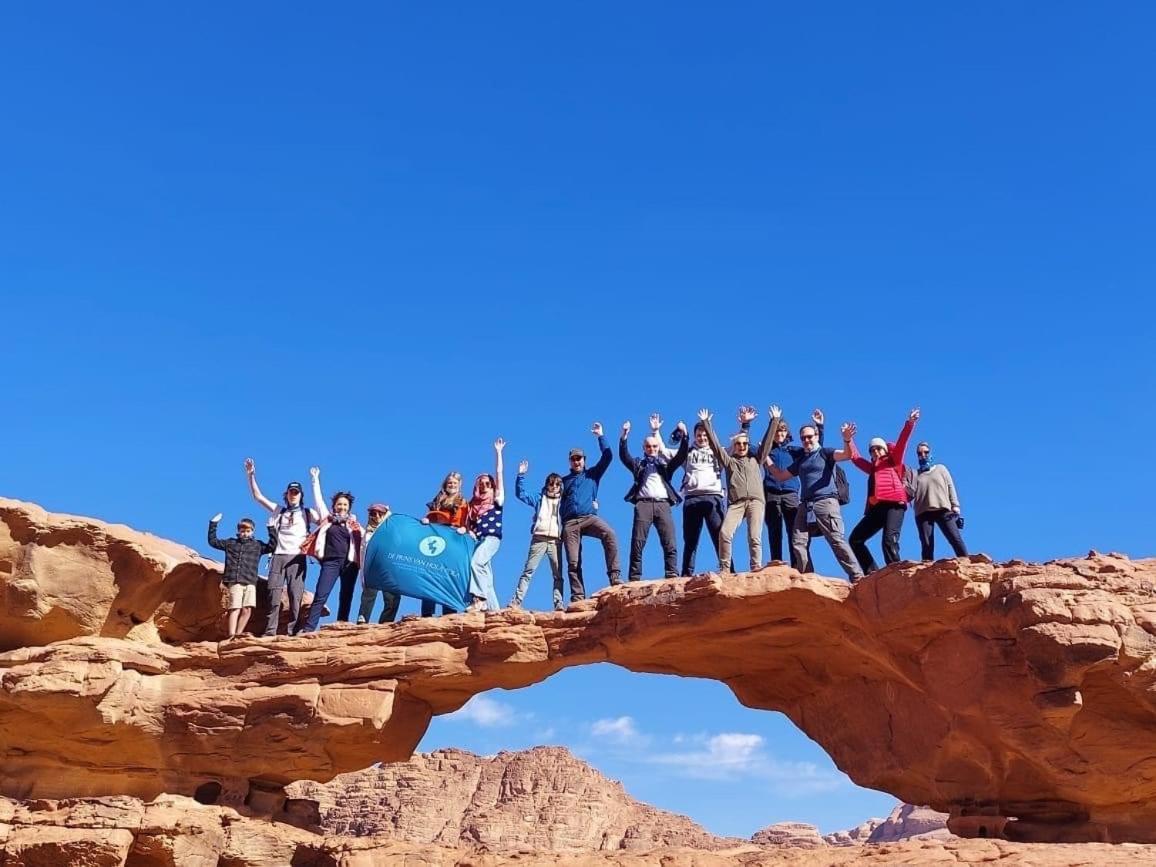 Orbit Camp Hotell Wadi Rum Exteriör bild