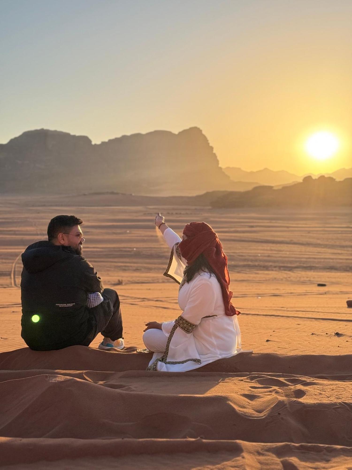 Orbit Camp Hotell Wadi Rum Exteriör bild